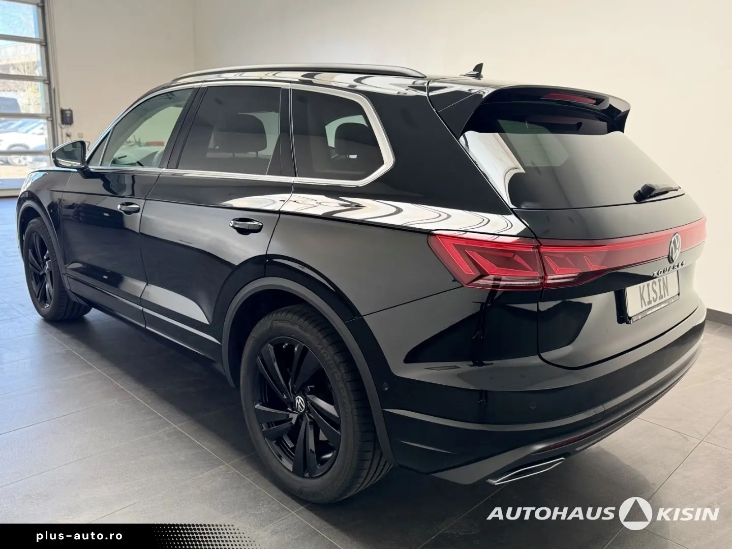 VW Touareg 3.0 TDI Elegance V6   StHZG  AHK  LUFTF.