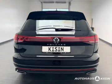 VW Touareg 3.0 TDI Elegance V6   StHZG  AHK  LUFTF.