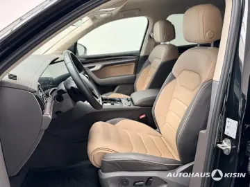 VW Touareg 3.0 TDI Elegance V6   StHZG  AHK  LUFTF.