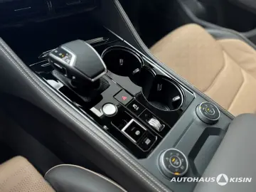 VW Touareg 3.0 TDI Elegance V6   StHZG  AHK  LUFTF.