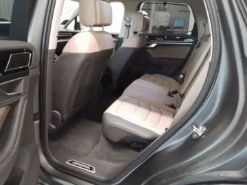 VW Touareg R-LINE BLACK 3.0TSI 340PS NP.122T STDHZG