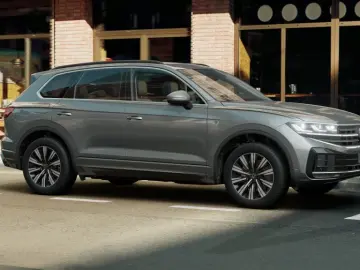 VW Touareg 3.0 V6 TDI 4Motion Elegance  3 Jahre Ans