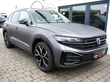VW Touareg 3.0 TDI SCR  210 kW 4Mot R-Line-Pano.Luf