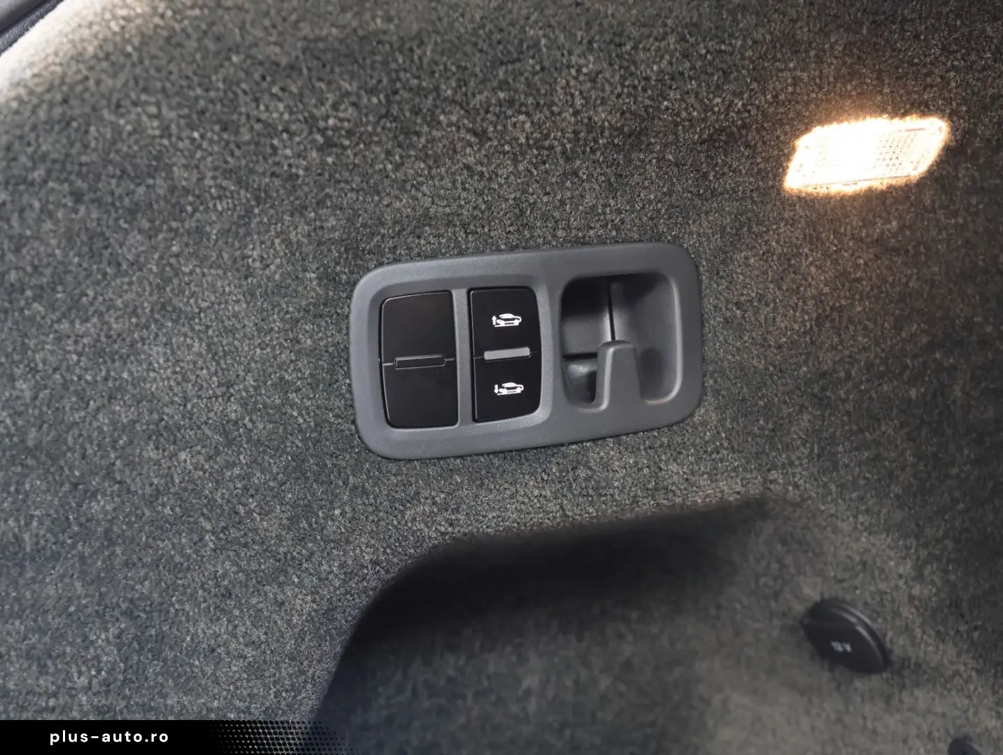 BENTLEY Bentayga 4.0 V8 EWB 4WD Autom.