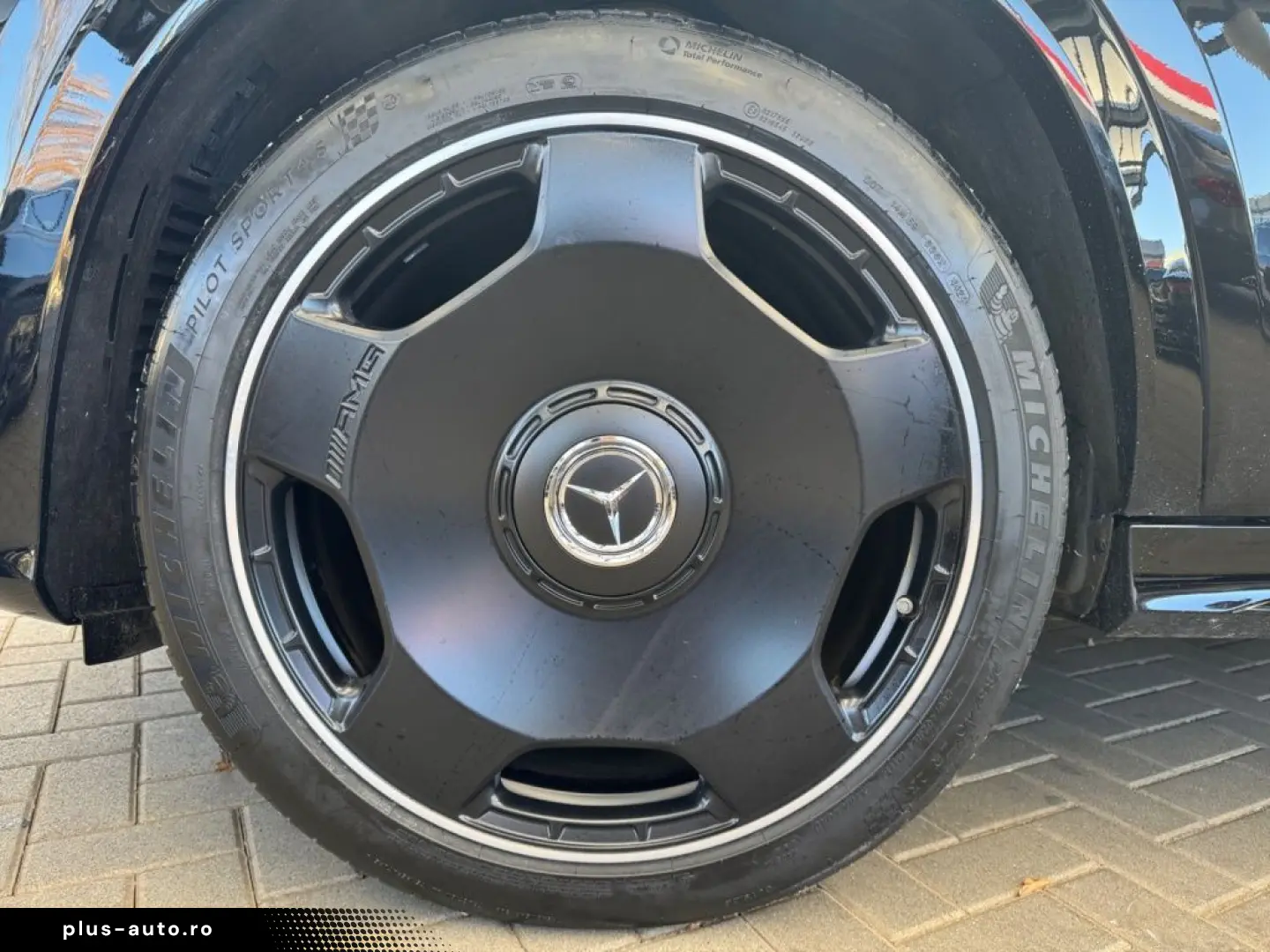 MERCEDES-BENZ GLS 63 AMG 4M  PANO DISTR AHK HEAD-UP 360 KAM