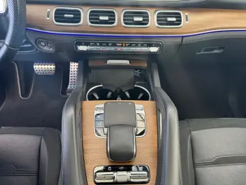 MERCEDES-BENZ GLS 63 AMG 4M  PANO DISTR AHK HEAD-UP 360 KAM