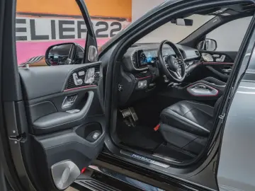 MERCEDES-BENZ GLS 600 MAYBACH TWO-TONE FIRST HAND STOCK