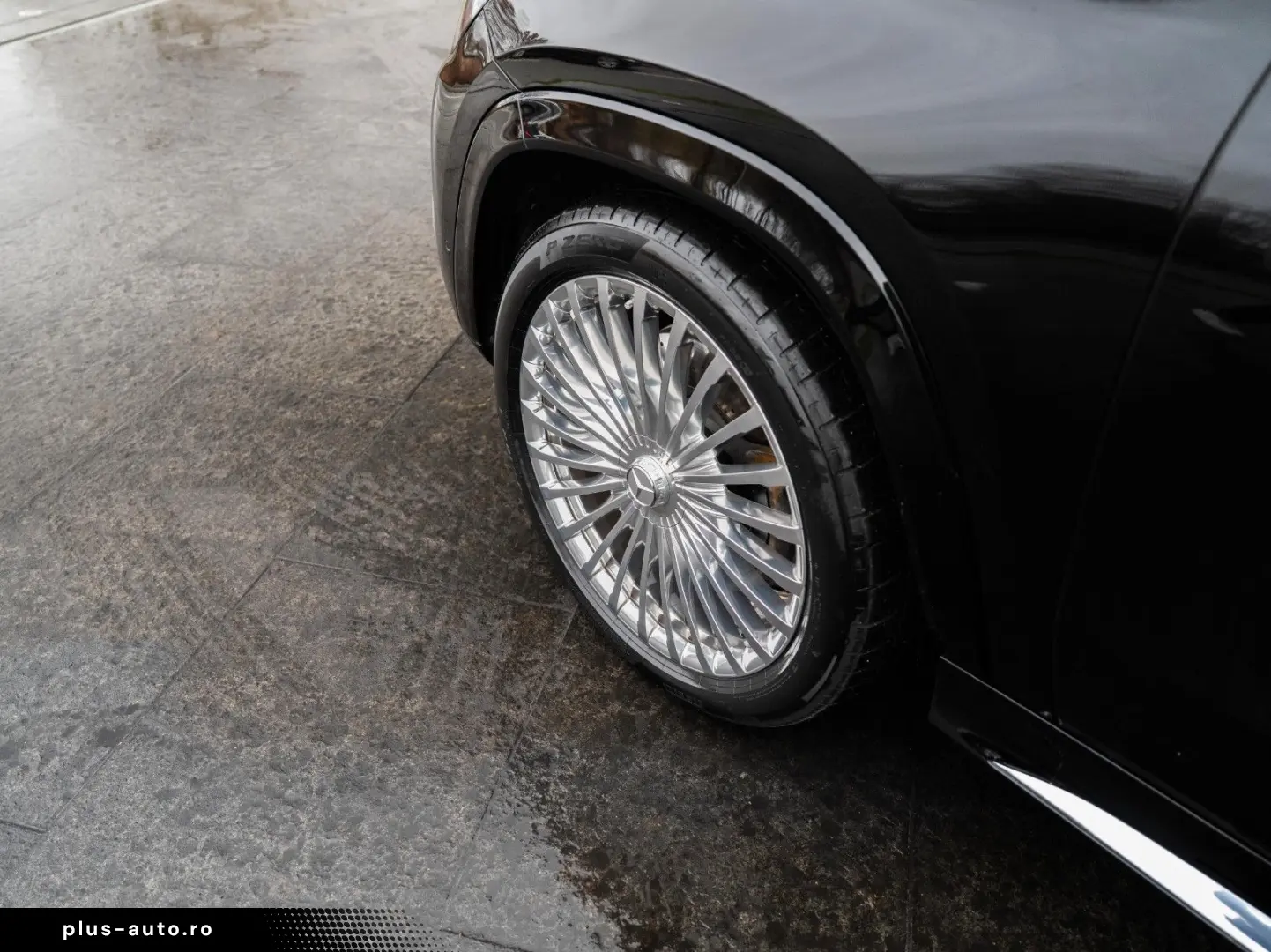 MERCEDES-BENZ GLS 600 Maybach