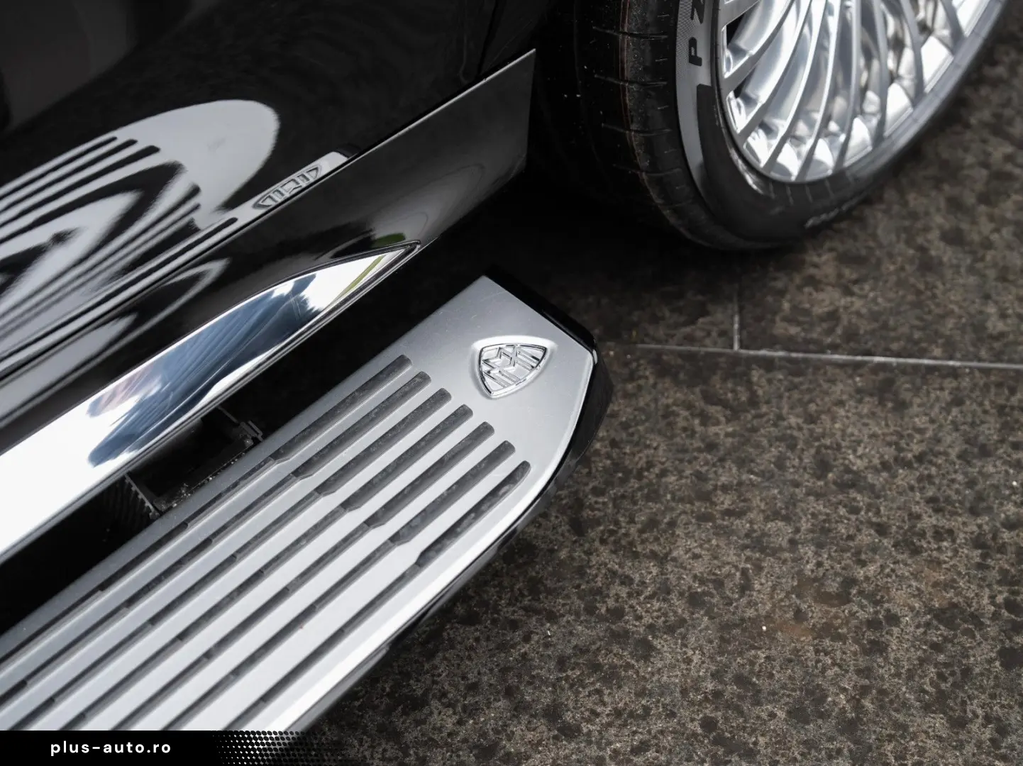 MERCEDES-BENZ GLS 600 Maybach