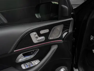 MERCEDES-BENZ GLS 600 Maybach