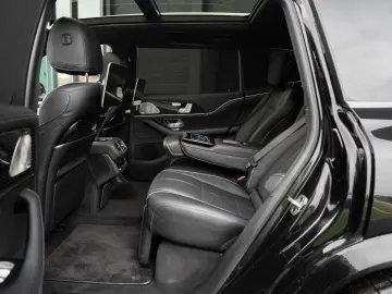 MERCEDES-BENZ GLS 600 Maybach
