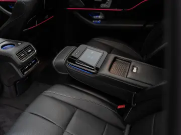 MERCEDES-BENZ GLS 600 Maybach