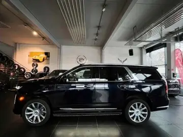 CADILLAC Escalade Premium Luxury Platinum 6.2l V8