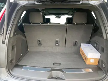 CADILLAC Escalade Sport 6.2 V8 AWD Luftfahrw. EU-Navi