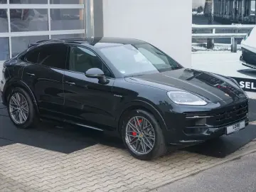 PORSCHE Cayenne Coupe S E-Hybrid Mod.2025 SportDesign