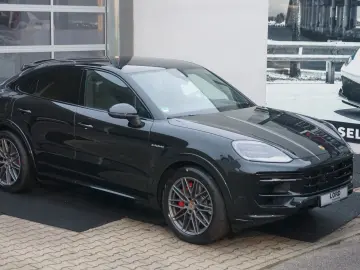 PORSCHE Cayenne Coupe S E-Hybrid Mod.2025 SportDesign