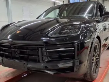 PORSCHE Cayenne Coupe S E-Hybrid HAL SportAbgas HDMatrix