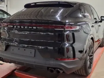 PORSCHE Cayenne Coupe S E-Hybrid HAL SportAbgas HDMatrix