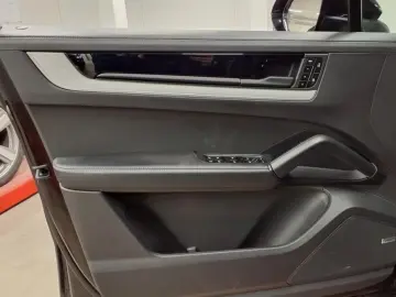 PORSCHE Cayenne Coupe S E-Hybrid HAL SportAbgas HDMatrix