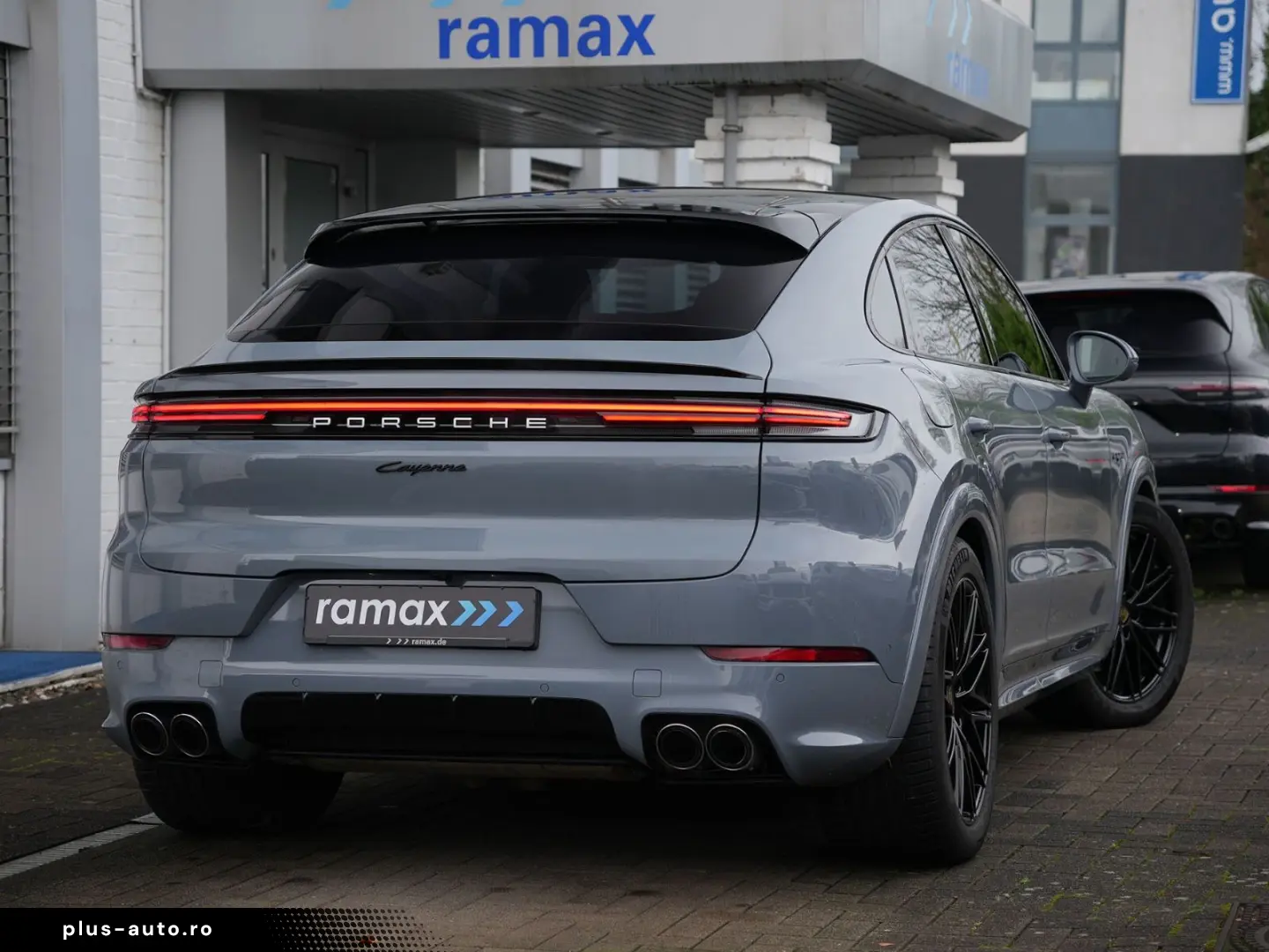 PORSCHE E-Hybrid Coupé SPORTDESIGN-PAKET-SPORTABGAS-VOLL