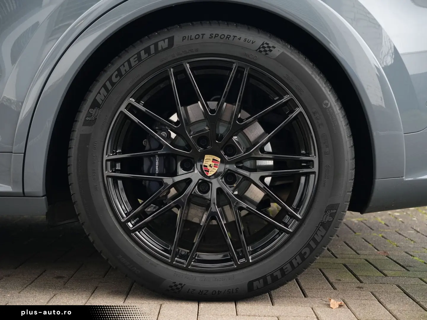 PORSCHE E-Hybrid Coupé SPORTDESIGN-PAKET-SPORTABGAS-VOLL