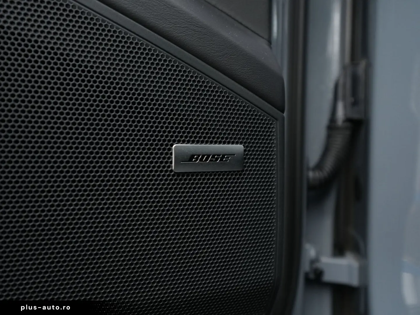 PORSCHE E-Hybrid Coupé SPORTDESIGN-PAKET-SPORTABGAS-VOLL