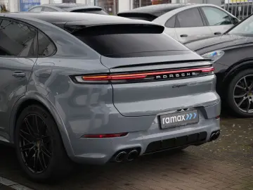 PORSCHE E-Hybrid Coupé SPORTDESIGN-PAKET-SPORTABGAS-VOLL
