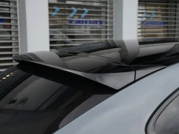 PORSCHE E-Hybrid Coupé SPORTDESIGN-PAKET-SPORTABGAS-VOLL