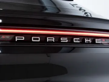 PORSCHE Cayenne E-Hybrid Coupé