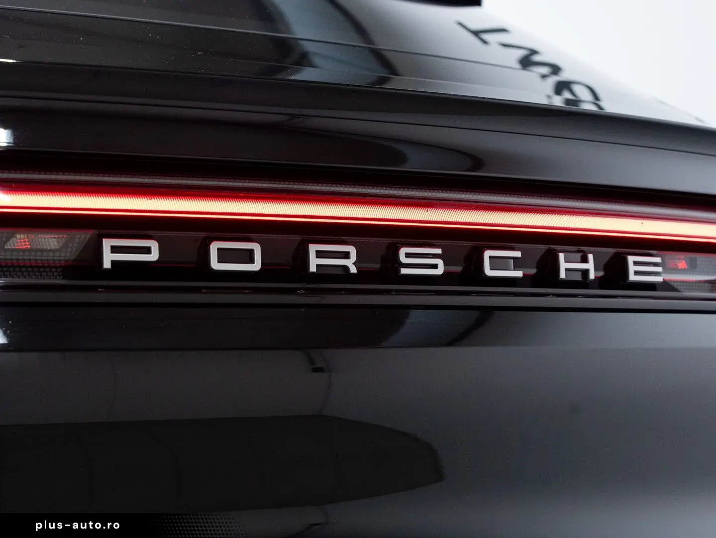 PORSCHE Cayenne E-Hybrid Coupé