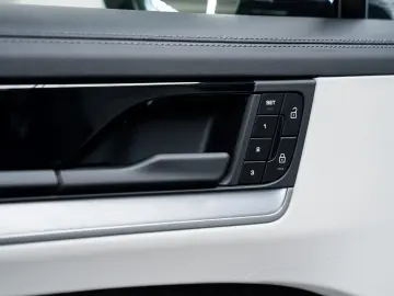 PORSCHE Cayenne E-Hybrid Coupé