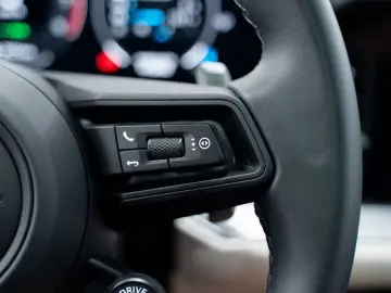 PORSCHE Cayenne E-Hybrid Coupé