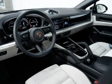 PORSCHE Cayenne E-Hybrid Coupé