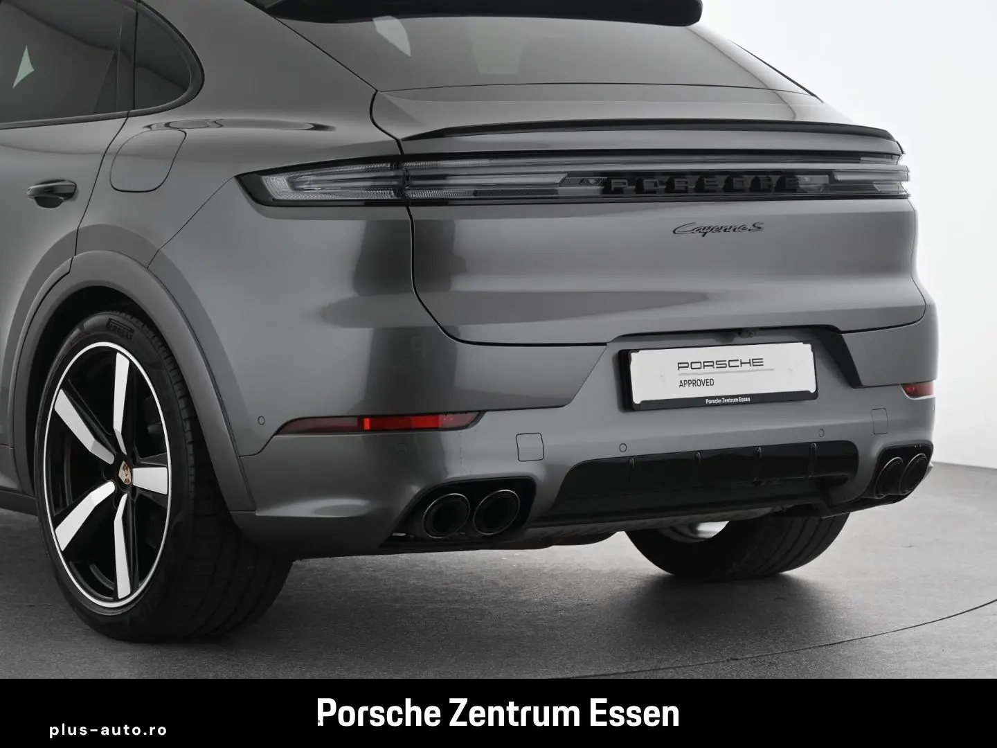 PORSCHE Cayenne S E-Hybrid Coupe   22-Zoll Exclusive Des