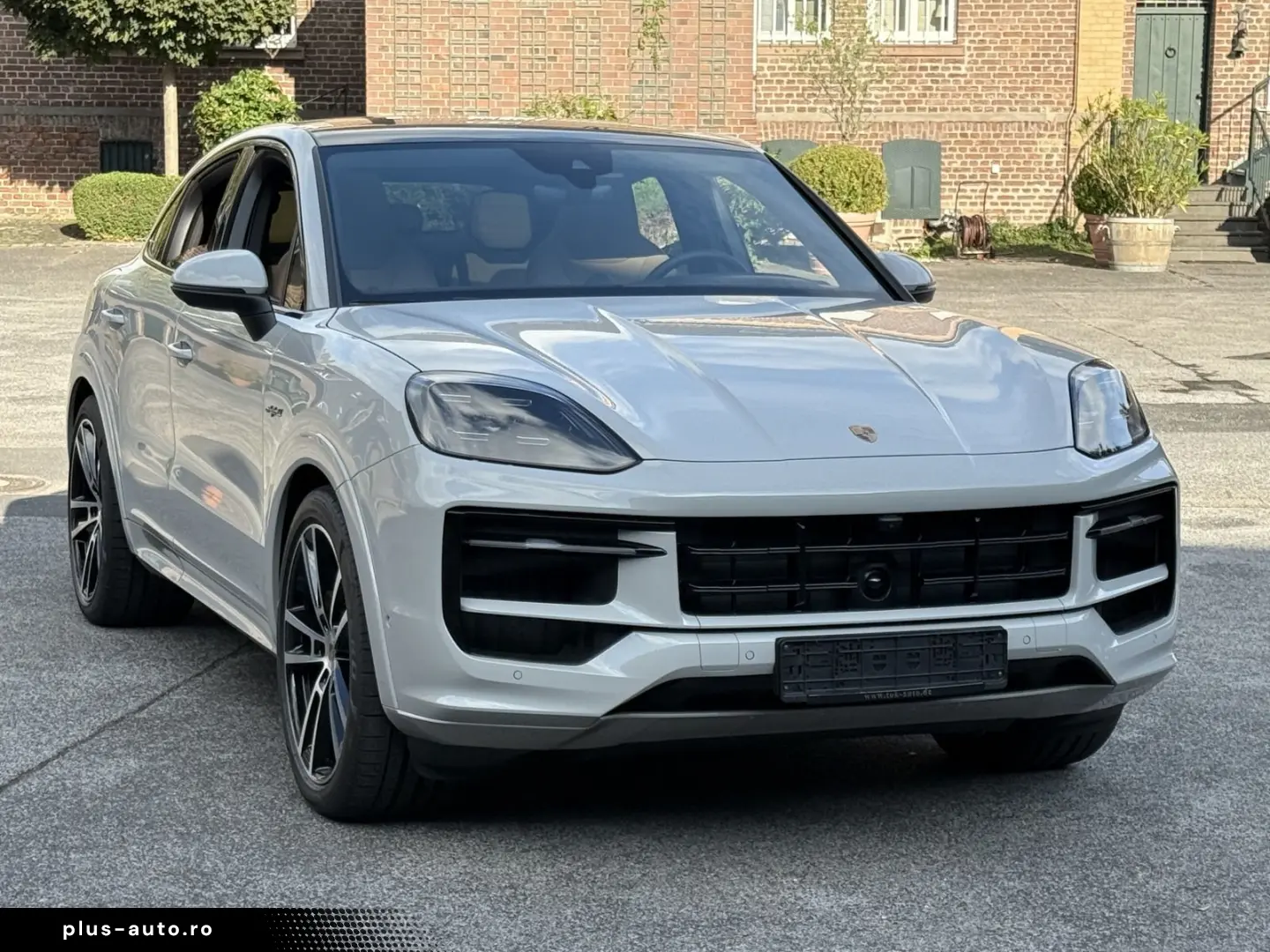 PORSCHE Cayenne E-Hybrid Coupe SPORTDESIGN INNODRIVE 22