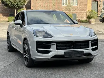PORSCHE Cayenne E-Hybrid Coupe SPORTDESIGN INNODRIVE 22