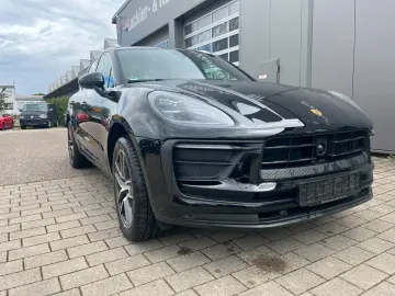 PORSCHE Macan Basis