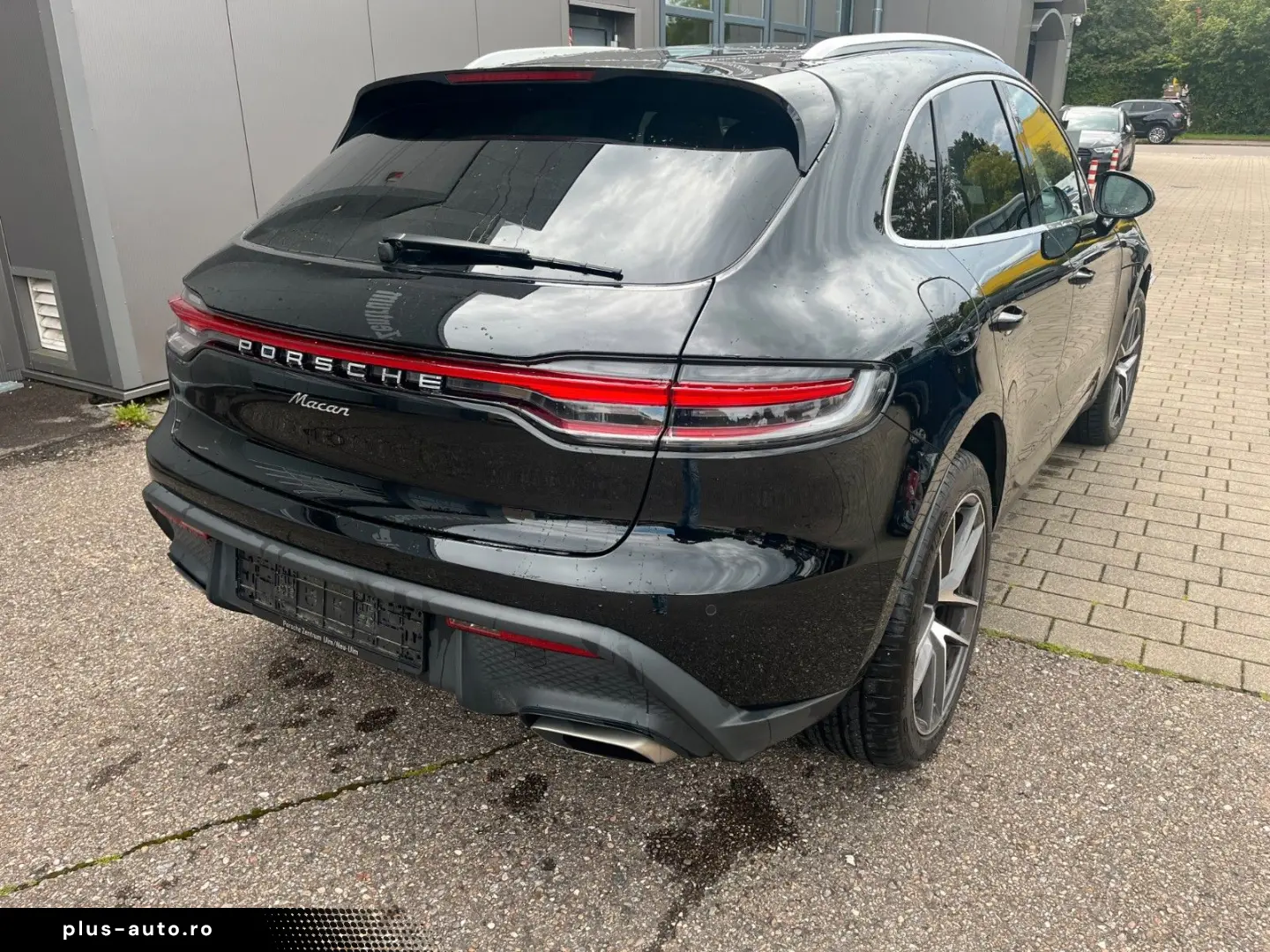 PORSCHE Macan Basis