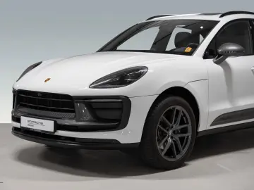 PORSCHE Macan T Panorama Surround View