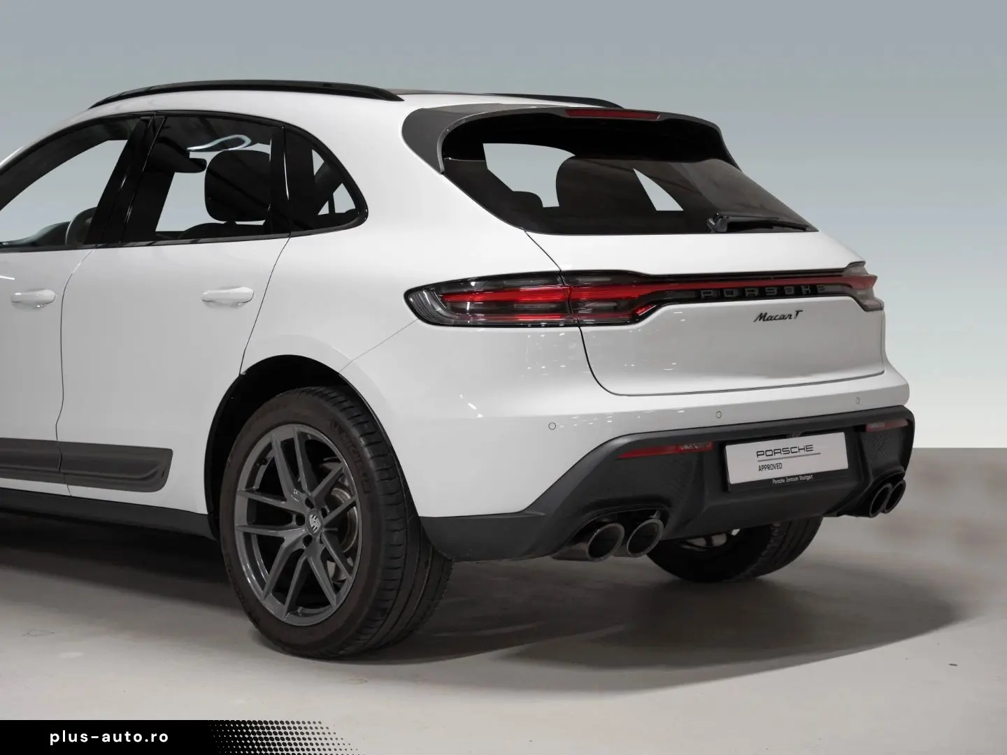 PORSCHE Macan T Panorama Surround View