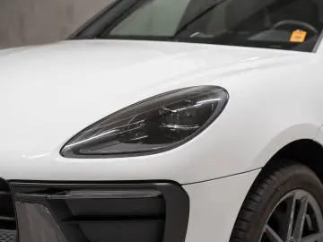 PORSCHE Macan T Panorama Surround View