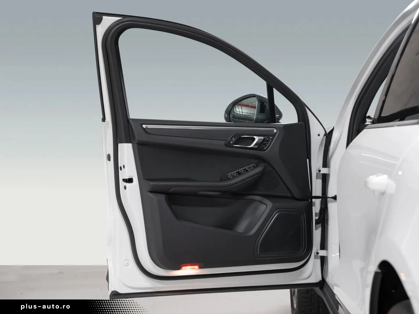 PORSCHE Macan T Panorama Surround View