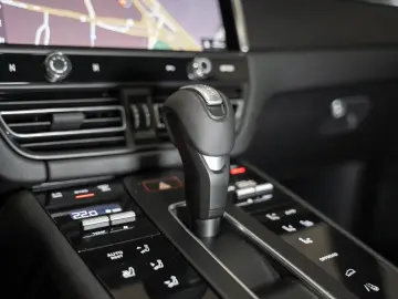 PORSCHE Macan T Panorama Surround View