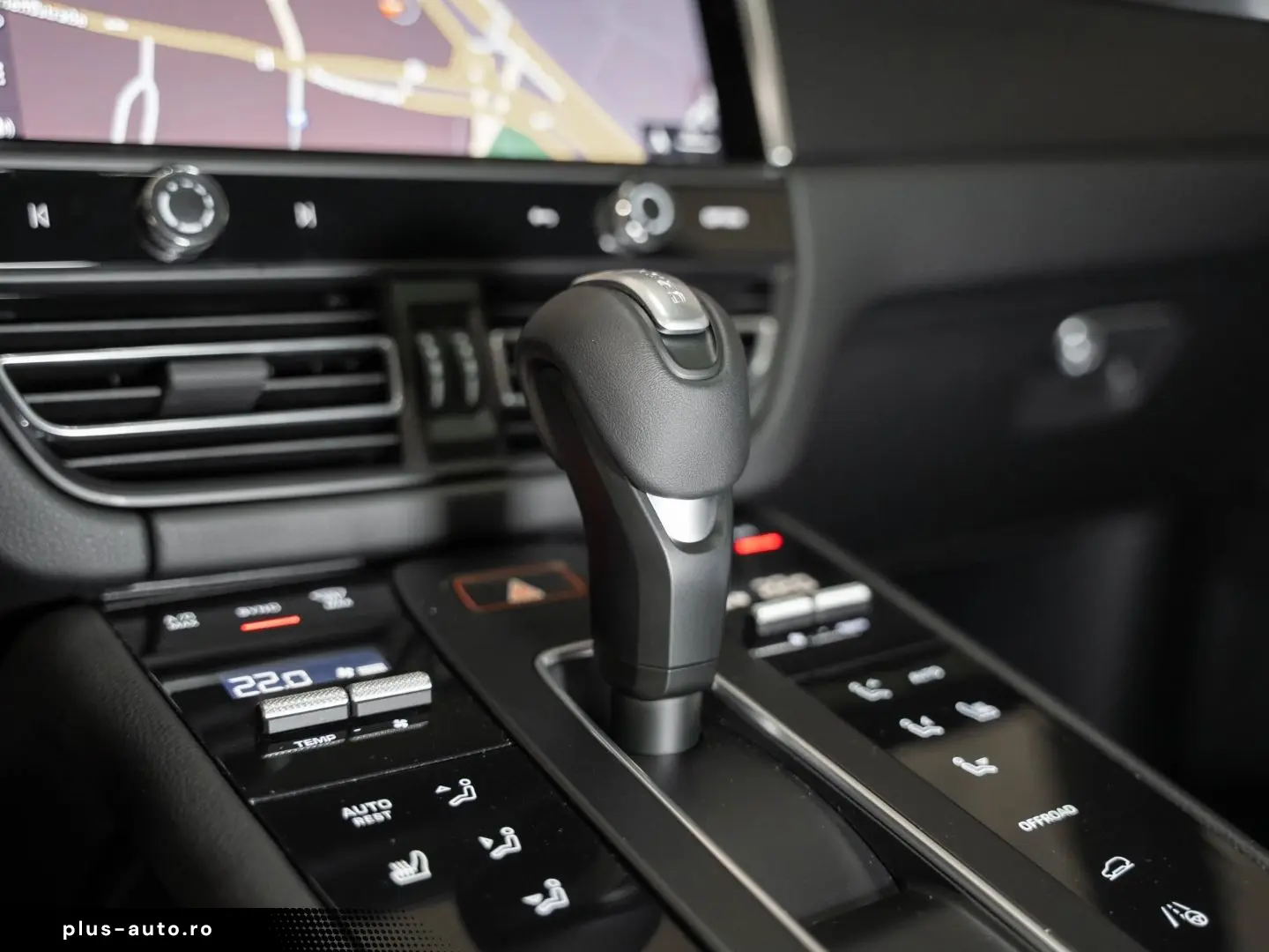 PORSCHE Macan T Panorama Surround View