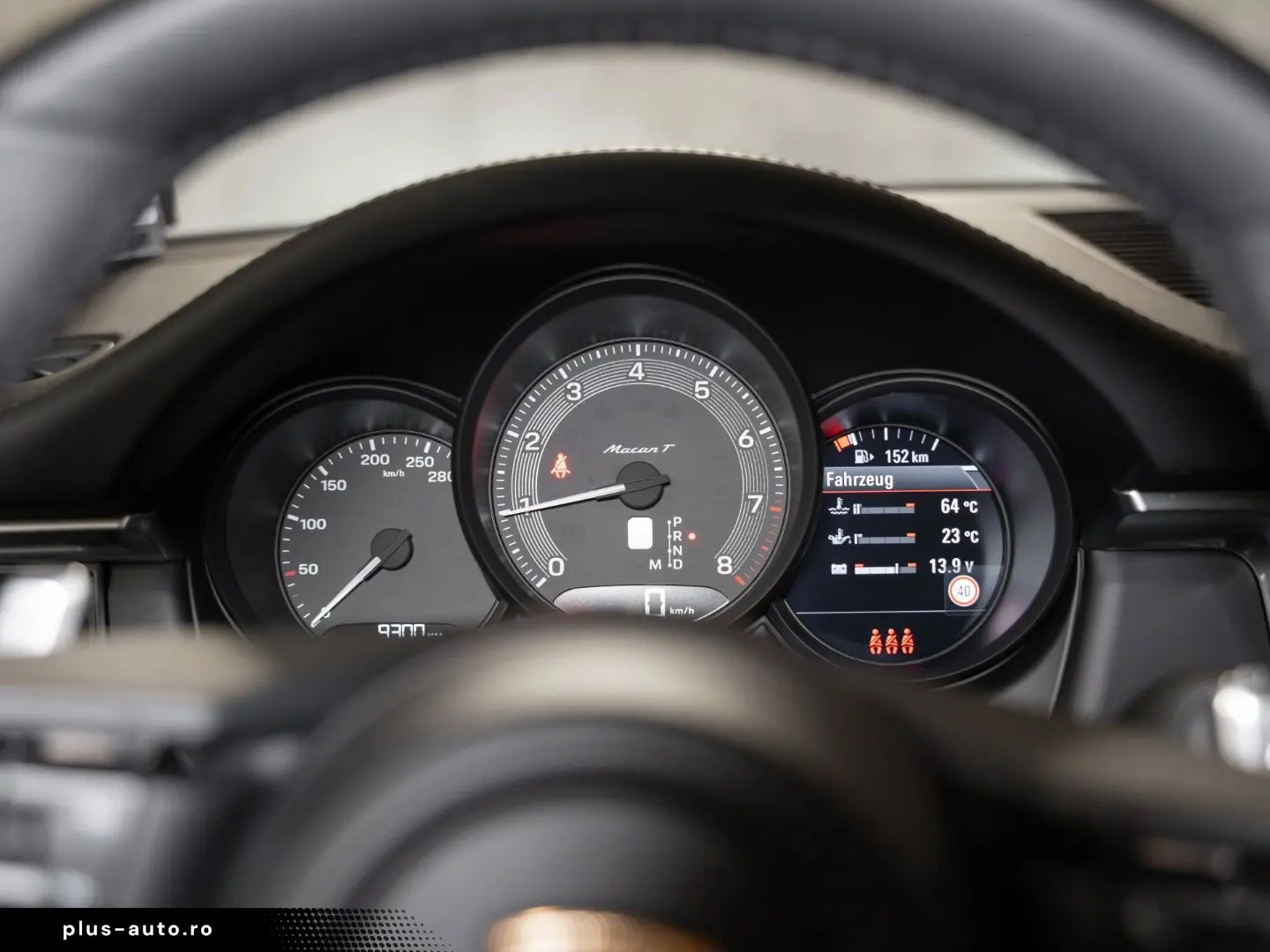 PORSCHE Macan T Panorama Surround View