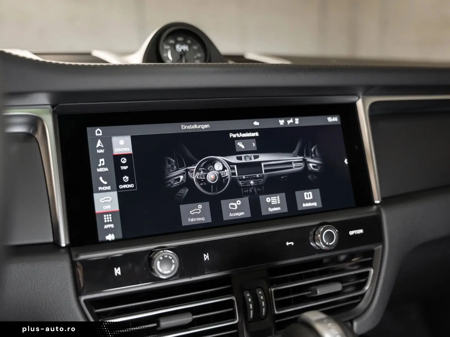 PORSCHE Macan T Panorama Surround View