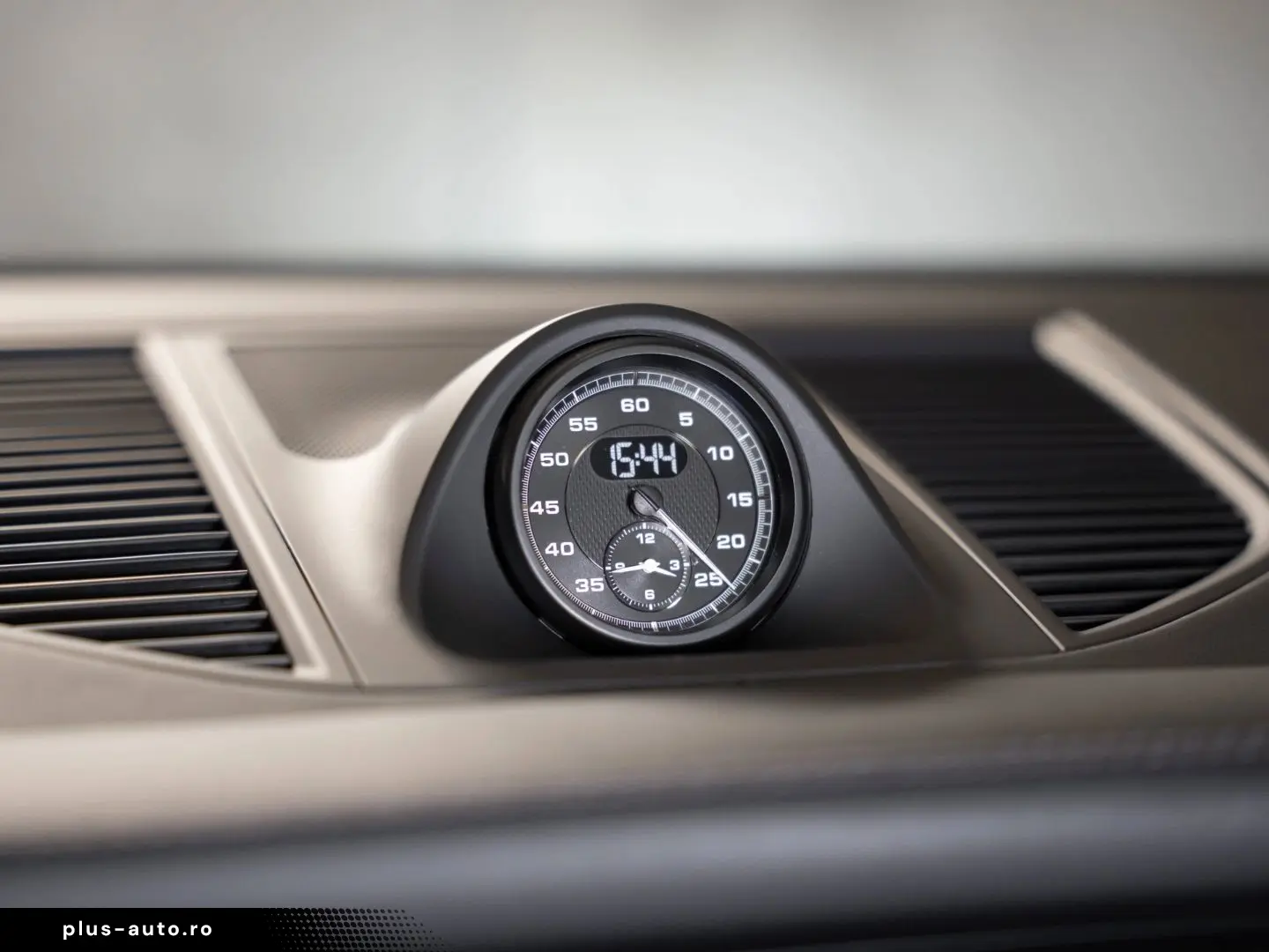 PORSCHE Macan T Panorama Surround View