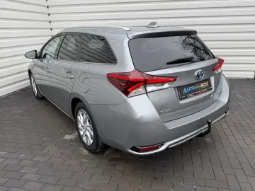 Toyota Auris 1.8 hybrid 160.000 km