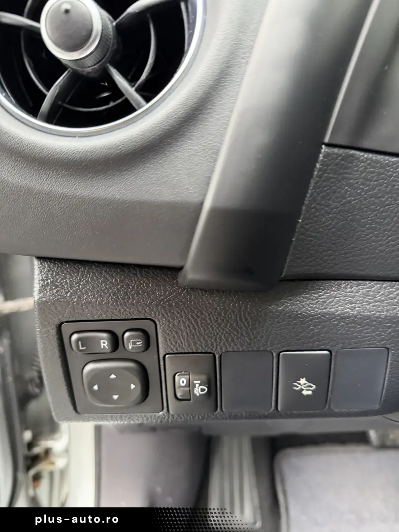 Toyota Auris 1.8 hybrid 160.000 km