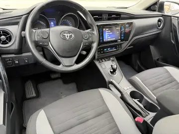 Toyota Auris 1.8 hybrid 160.000 km